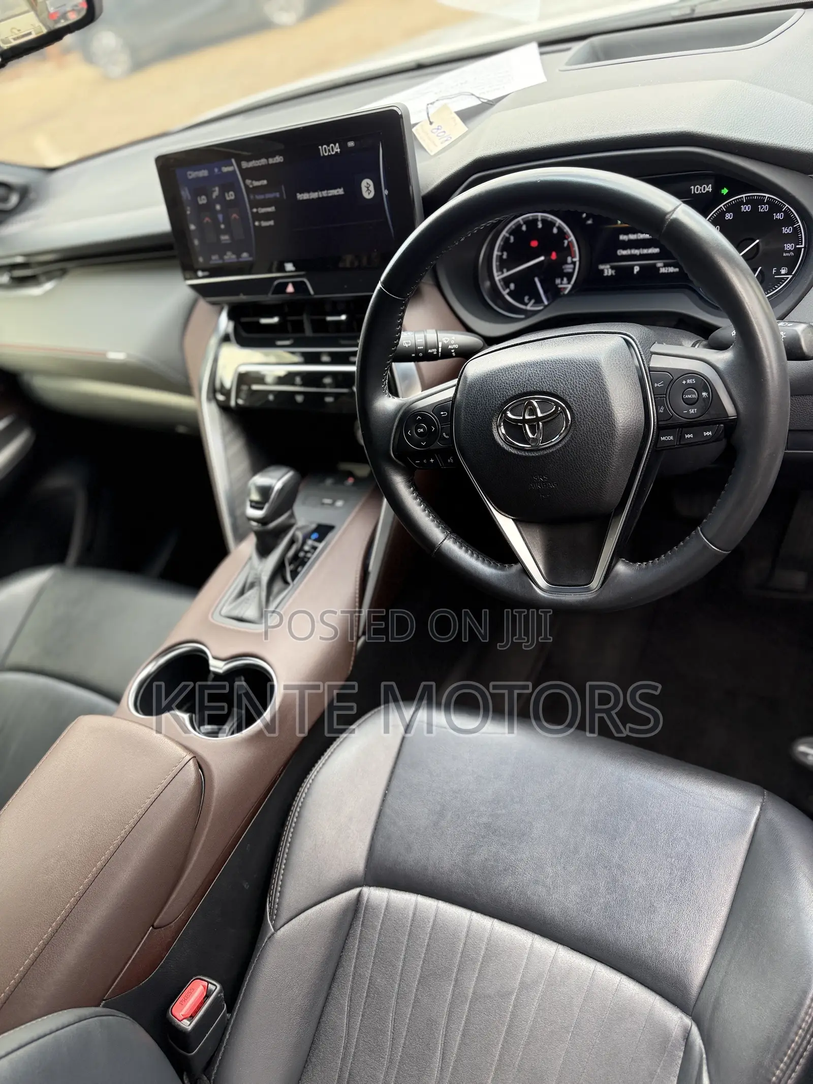 Toyota Harrier 2.0 4WD 2021 White