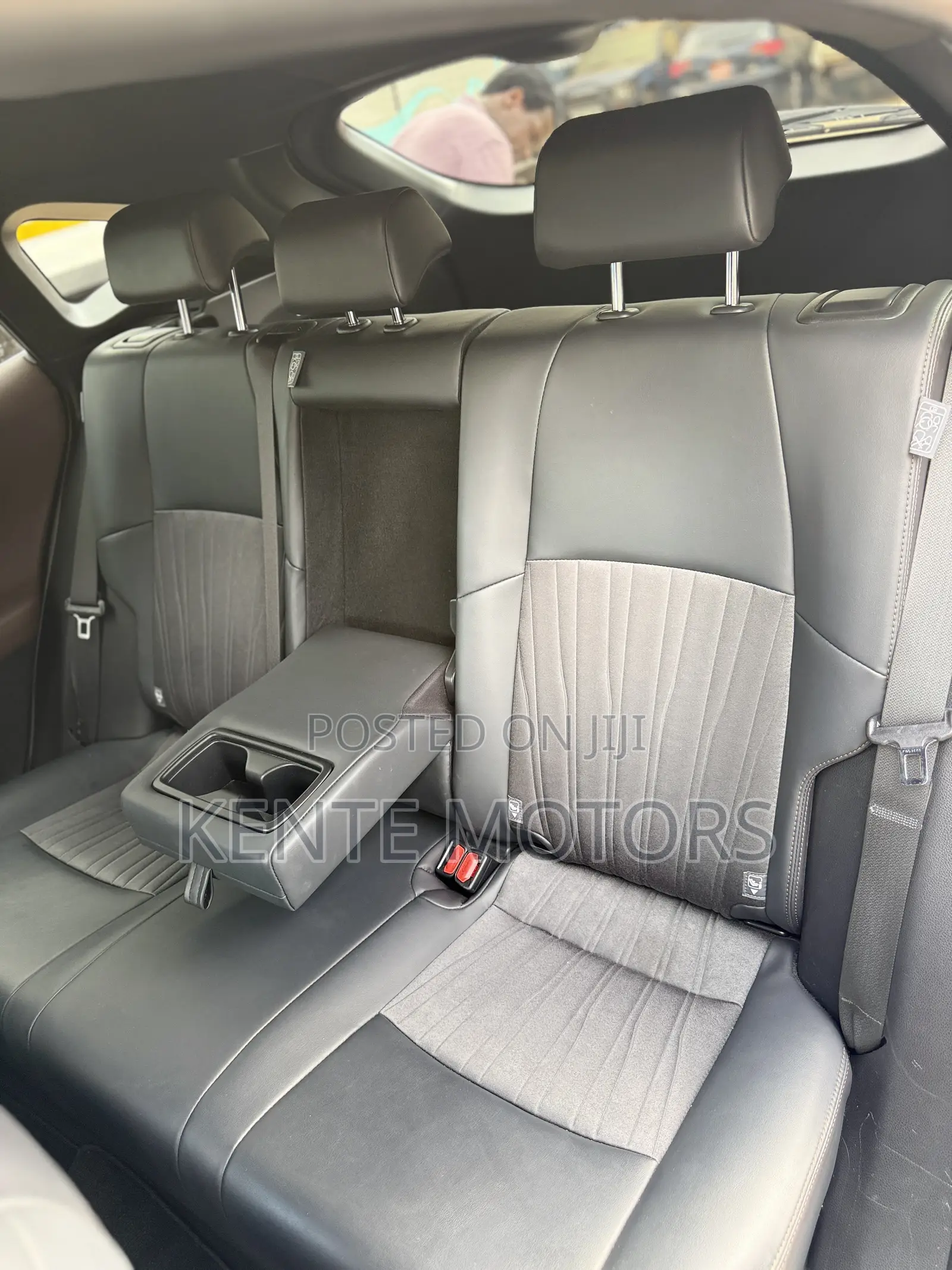 Toyota Harrier 2.0 4WD 2021 White