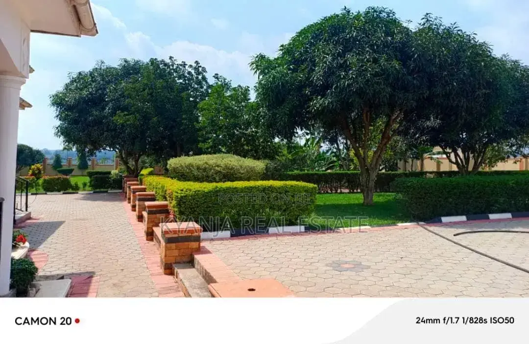 5bdrm Bungalow in Gayaza Estates, Kawempe for sale