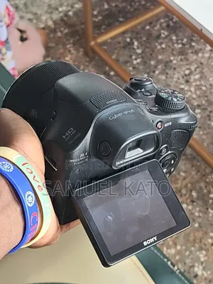 Sony Camera Cyber_shot,DSC-Hx300 and 50x Optical Zoom , 20.4 MEGA PIX