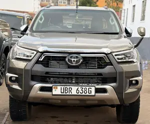 Toyota Hilux Revo Double Cab Deisel 2.8 AWD 2017 Green