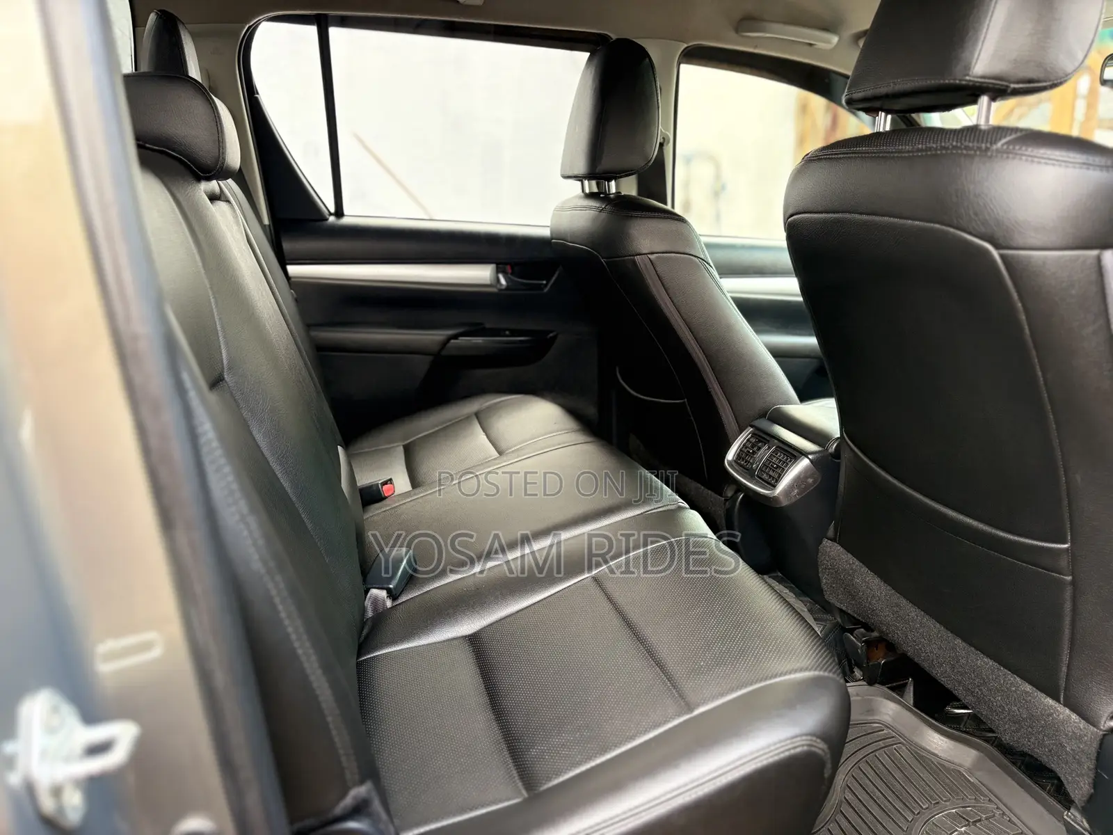 Toyota Hilux Revo Double Cab Deisel 2.8 AWD 2017 Green