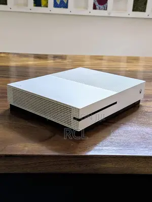 Xbox (Gaming Device)