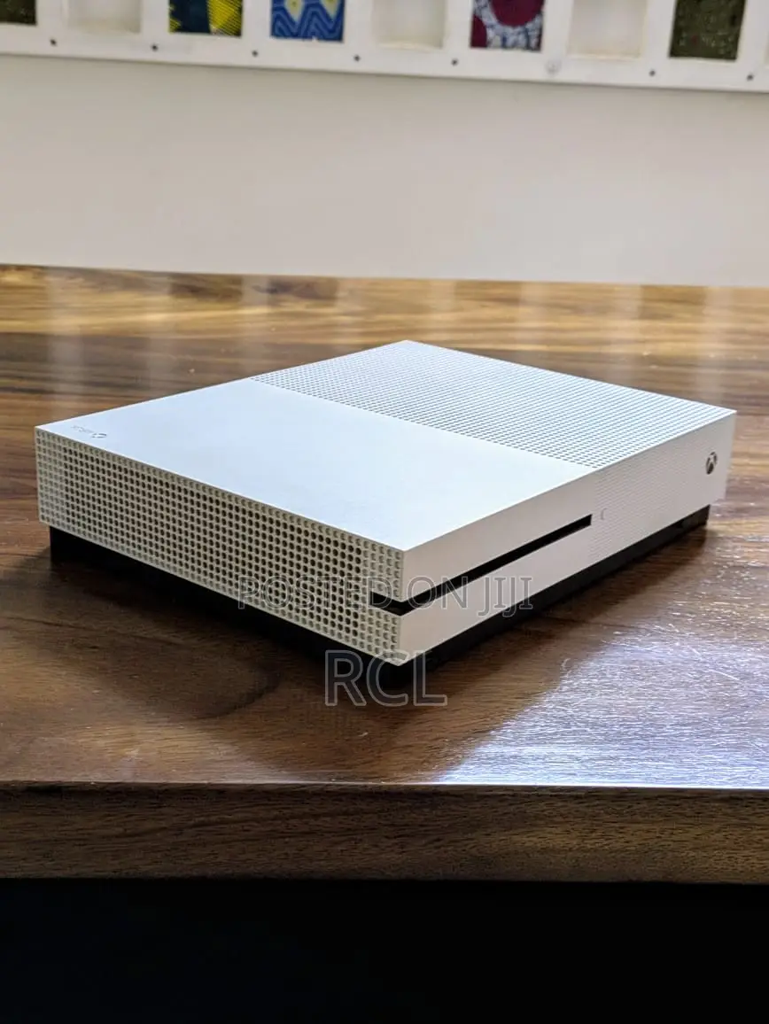 Xbox (Gaming Device)