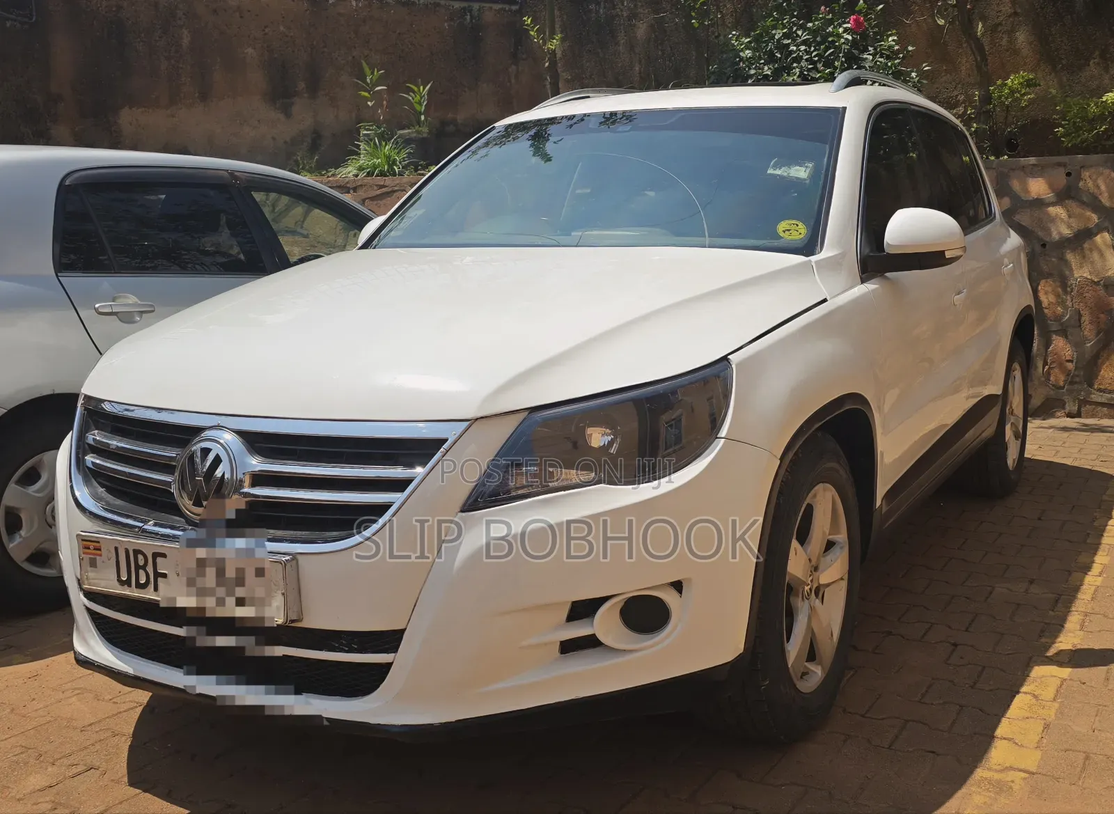 Volkswagen Tiguan SE 2010 White