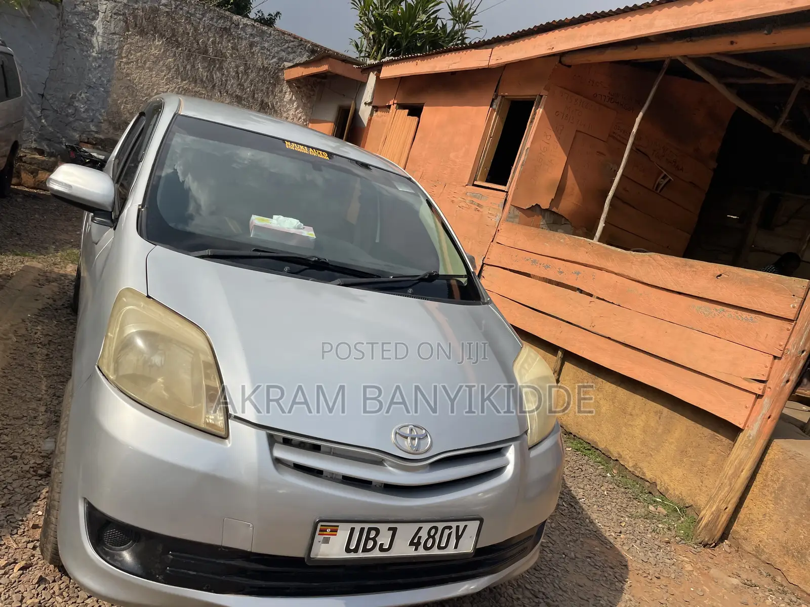 Toyota Passo Sette 2009 Silver