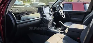 Toyota Land Cruiser 2020 Red
