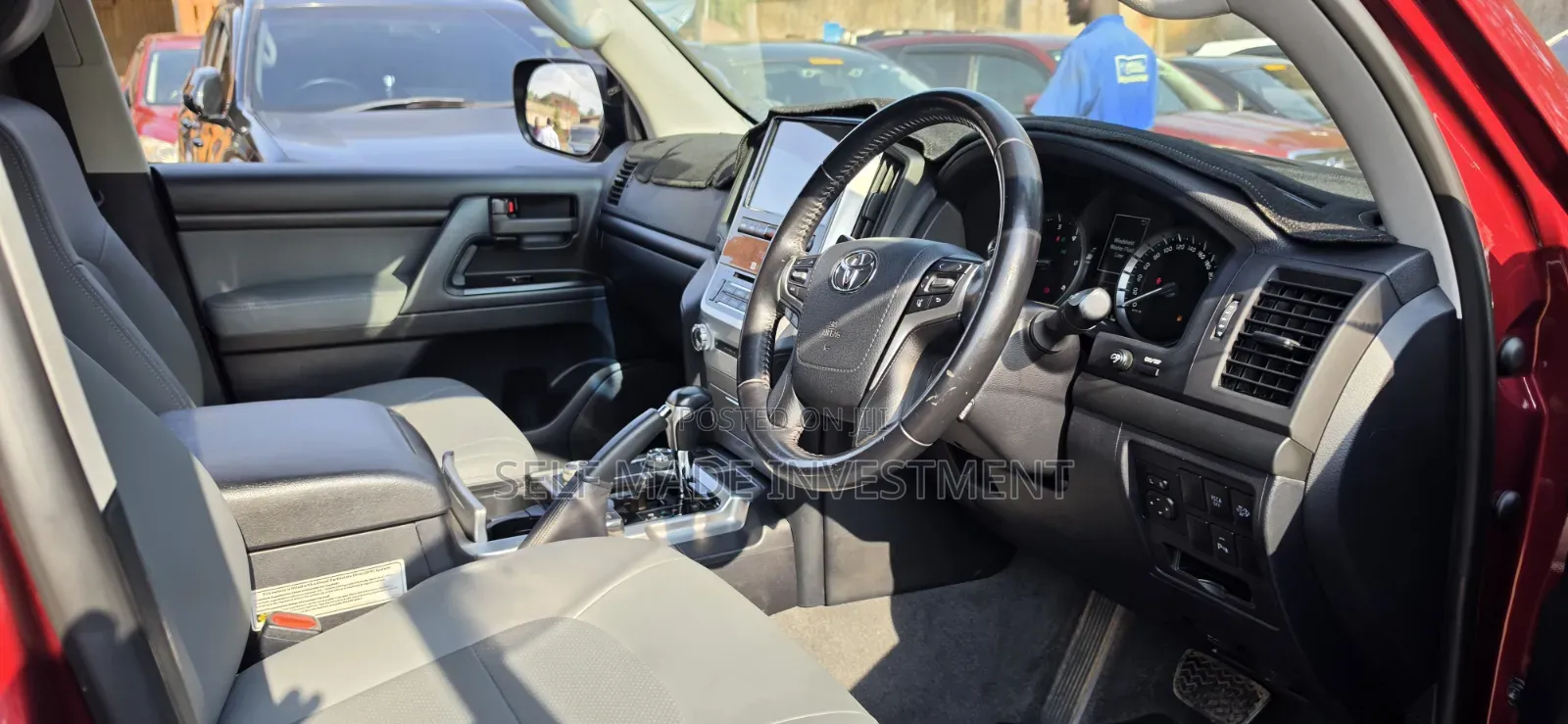 Toyota Land Cruiser 2020 Red