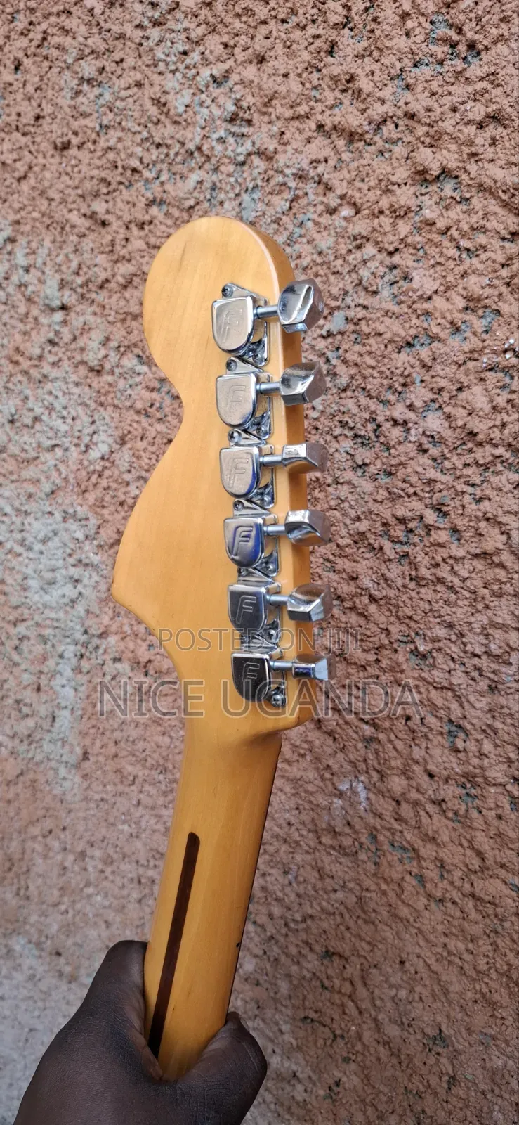 Vintage Guitar
