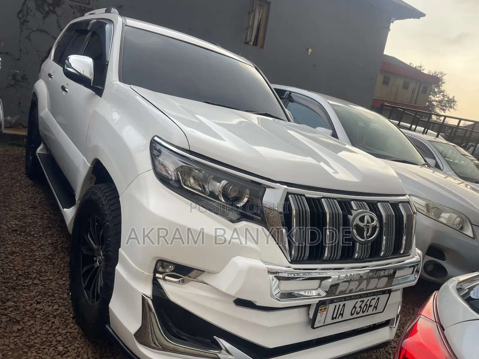 Toyota Land Cruiser Prado 2015 White