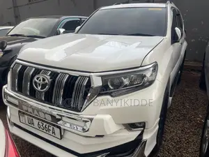 Toyota Land Cruiser Prado 2015 White