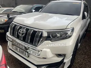 Toyota Land Cruiser Prado 2015 White