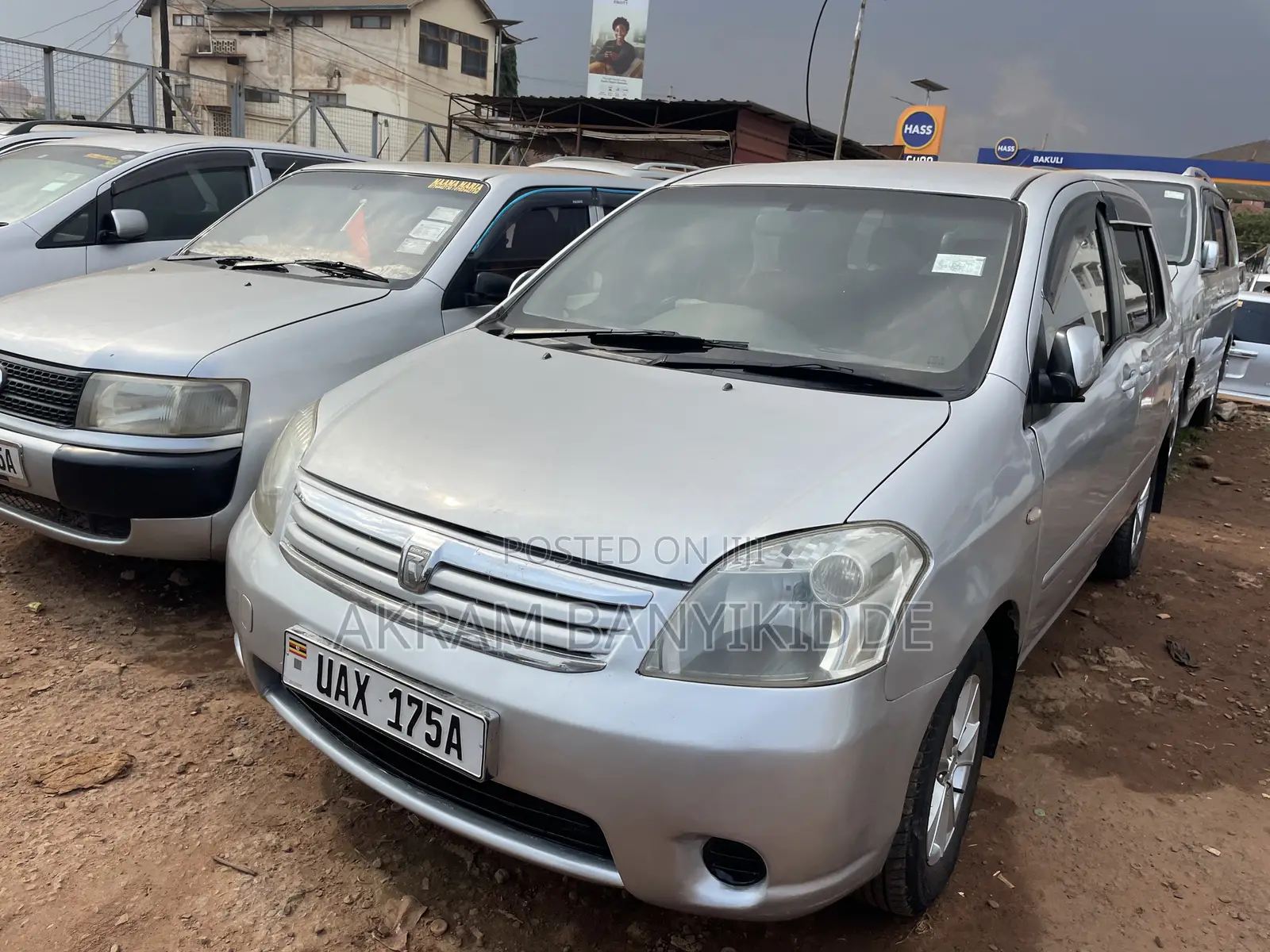 Toyota Raum 2004 Silver