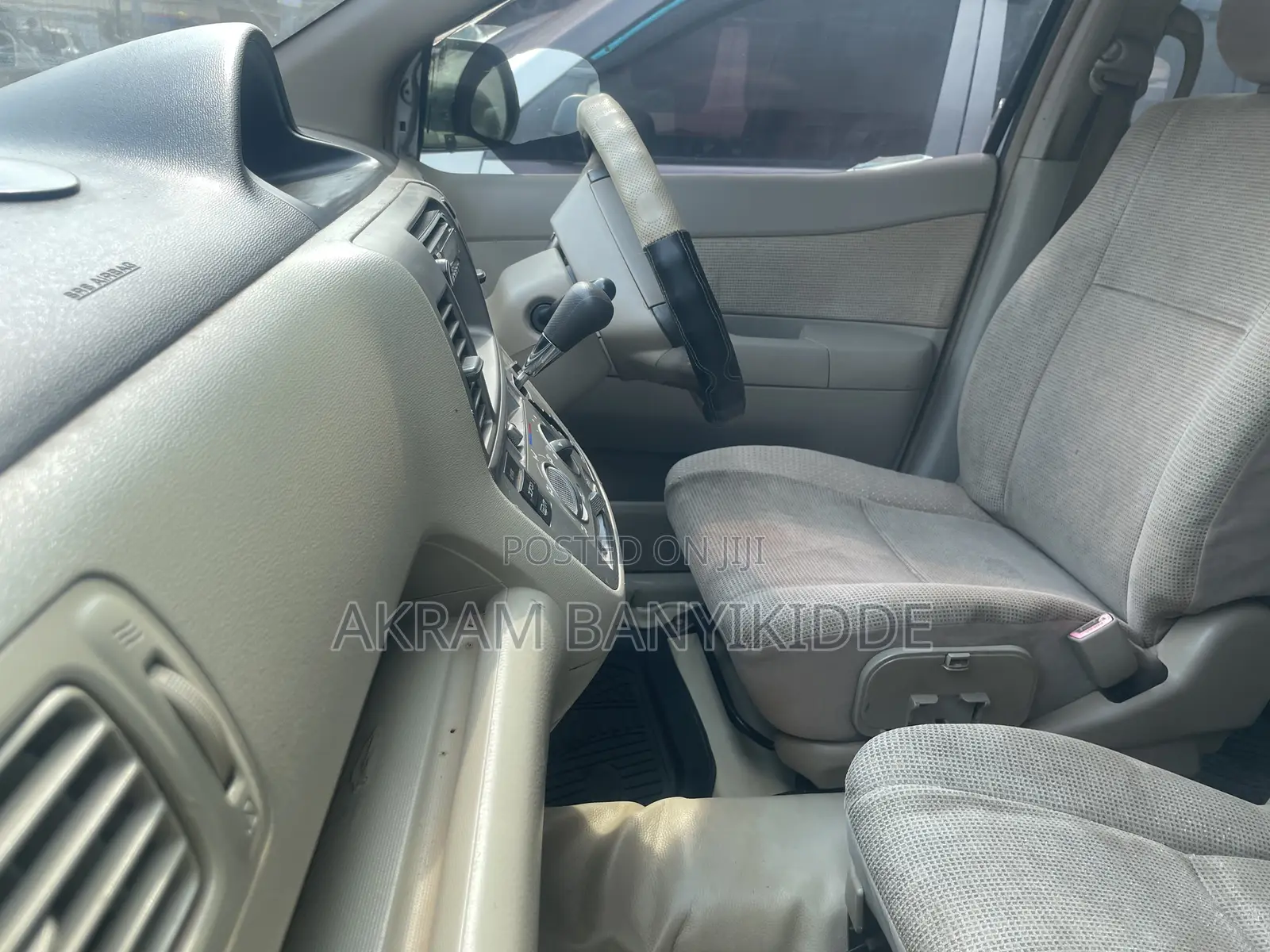 Toyota Raum 2004 Silver