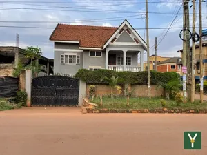 3bdrm Duplex in Nakawa for sale