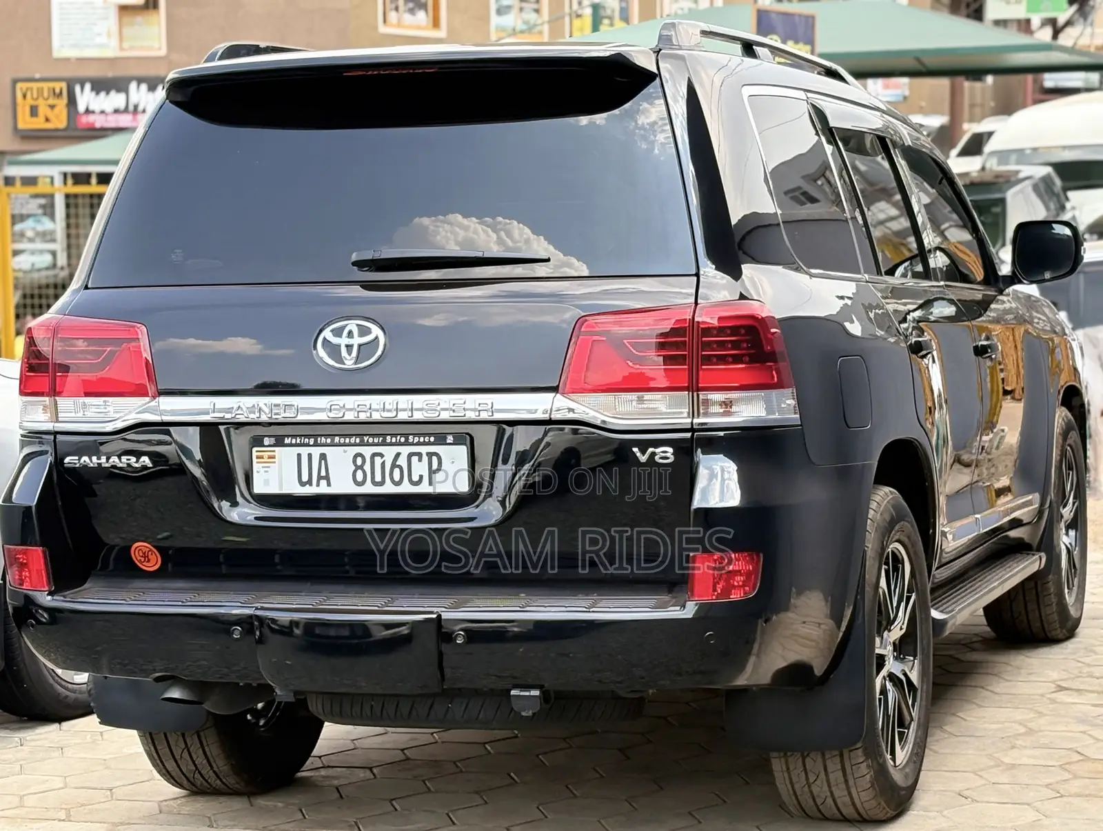 Toyota Land Cruiser 4.6 V8 GXR 2018 Black