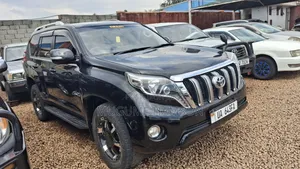 Toyota Land Cruiser Prado 2016 Black
