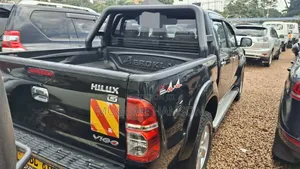 Toyota Hilux 2010 Black