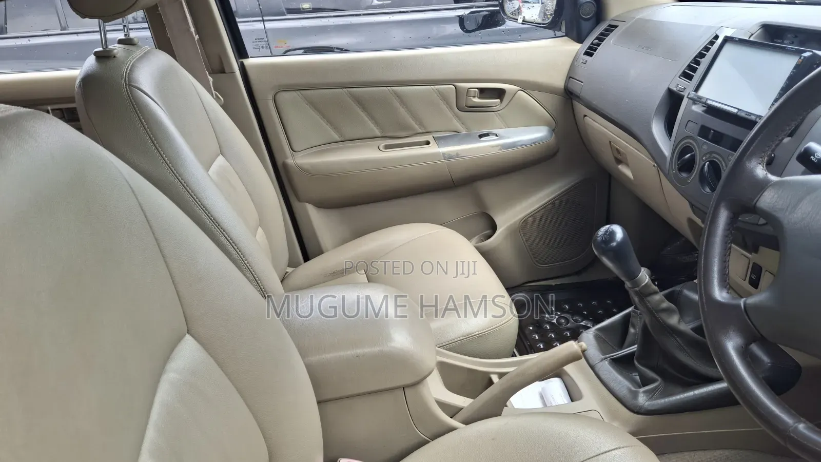 Toyota Hilux 2010 Black