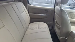 Toyota Hilux 2010 Black