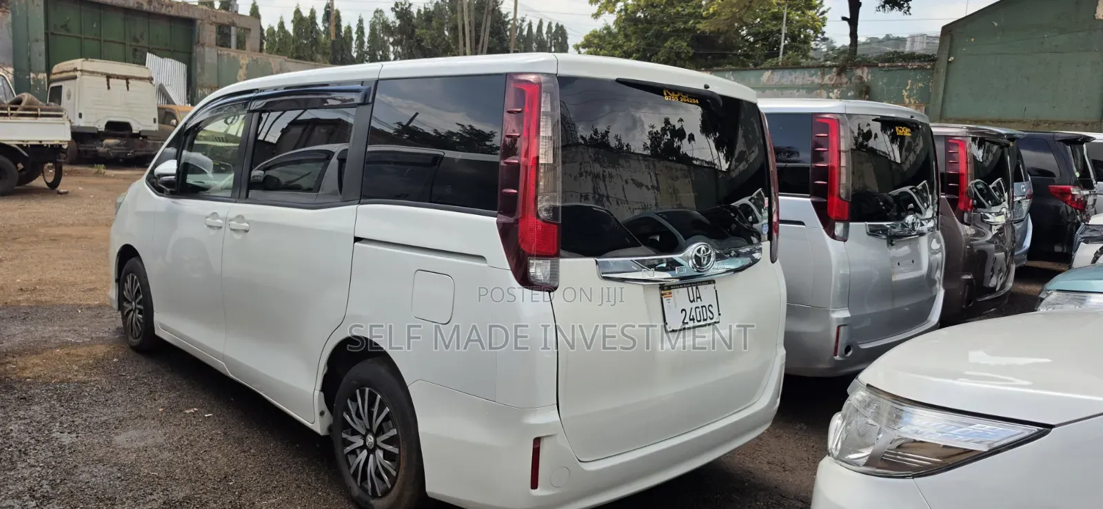 Toyota Noah 2015 White