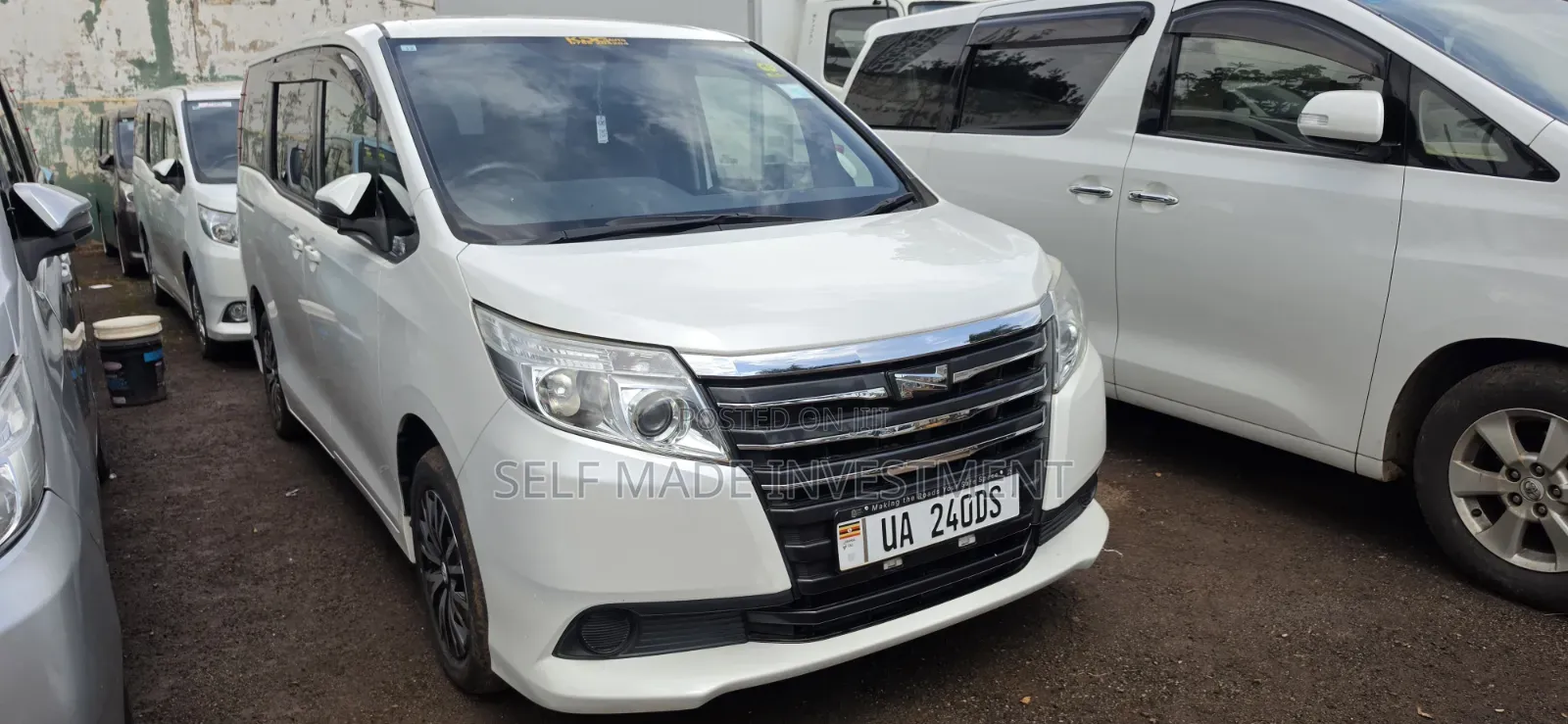 Toyota Noah 2015 White