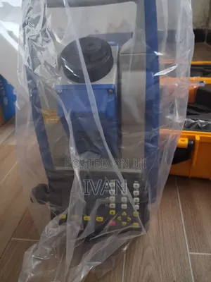 Stonex R20 Total Station