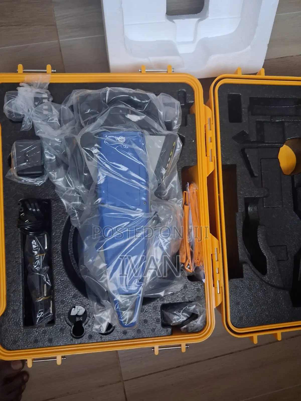 Stonex R20 Total Station
