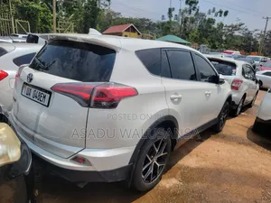 Toyota RAV4 2014 White