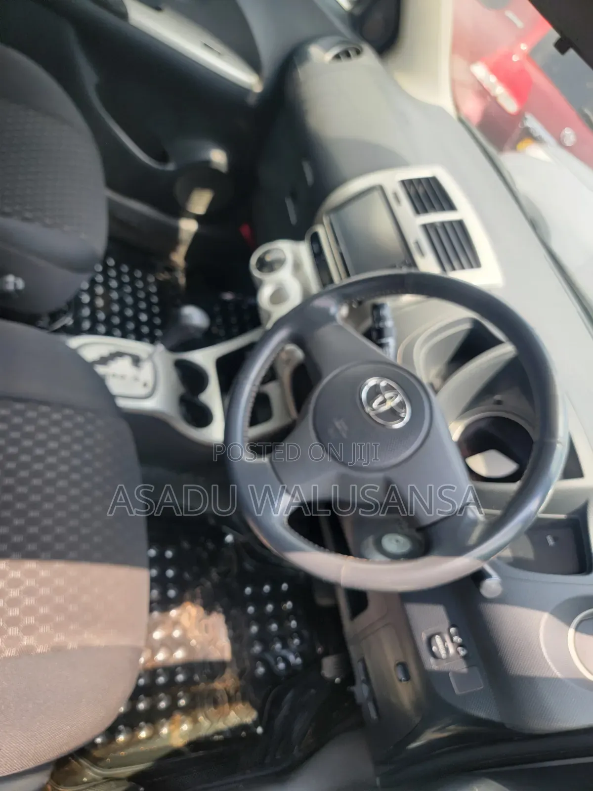Toyota IST 2010 Silver