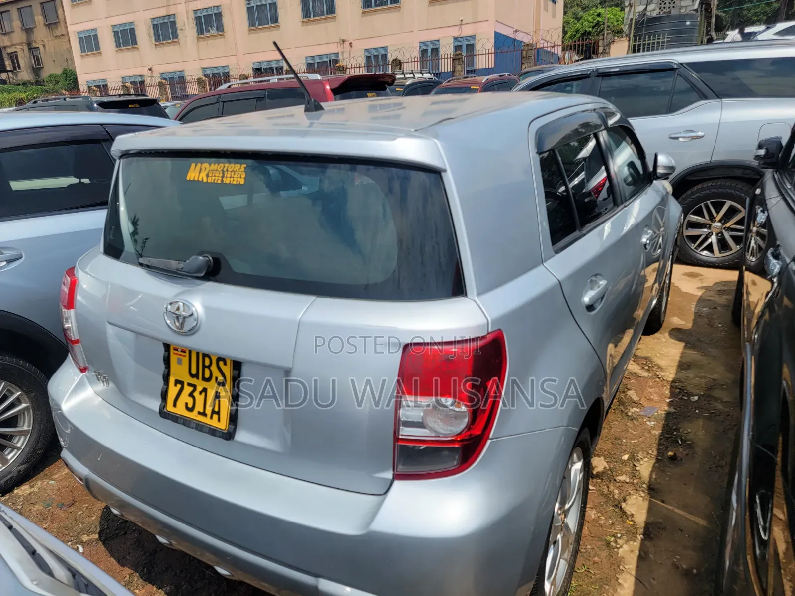 Toyota IST 2010 Silver