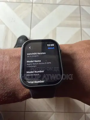 Apple Watch Series 9 With Cellular and GPS