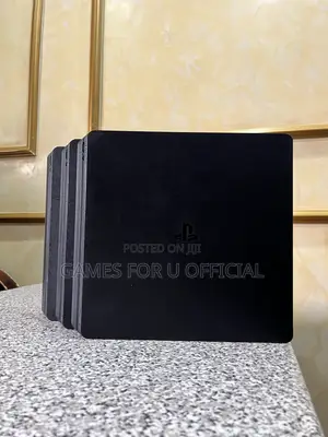 Black Charcoal PS4 Slim UK Used FNT