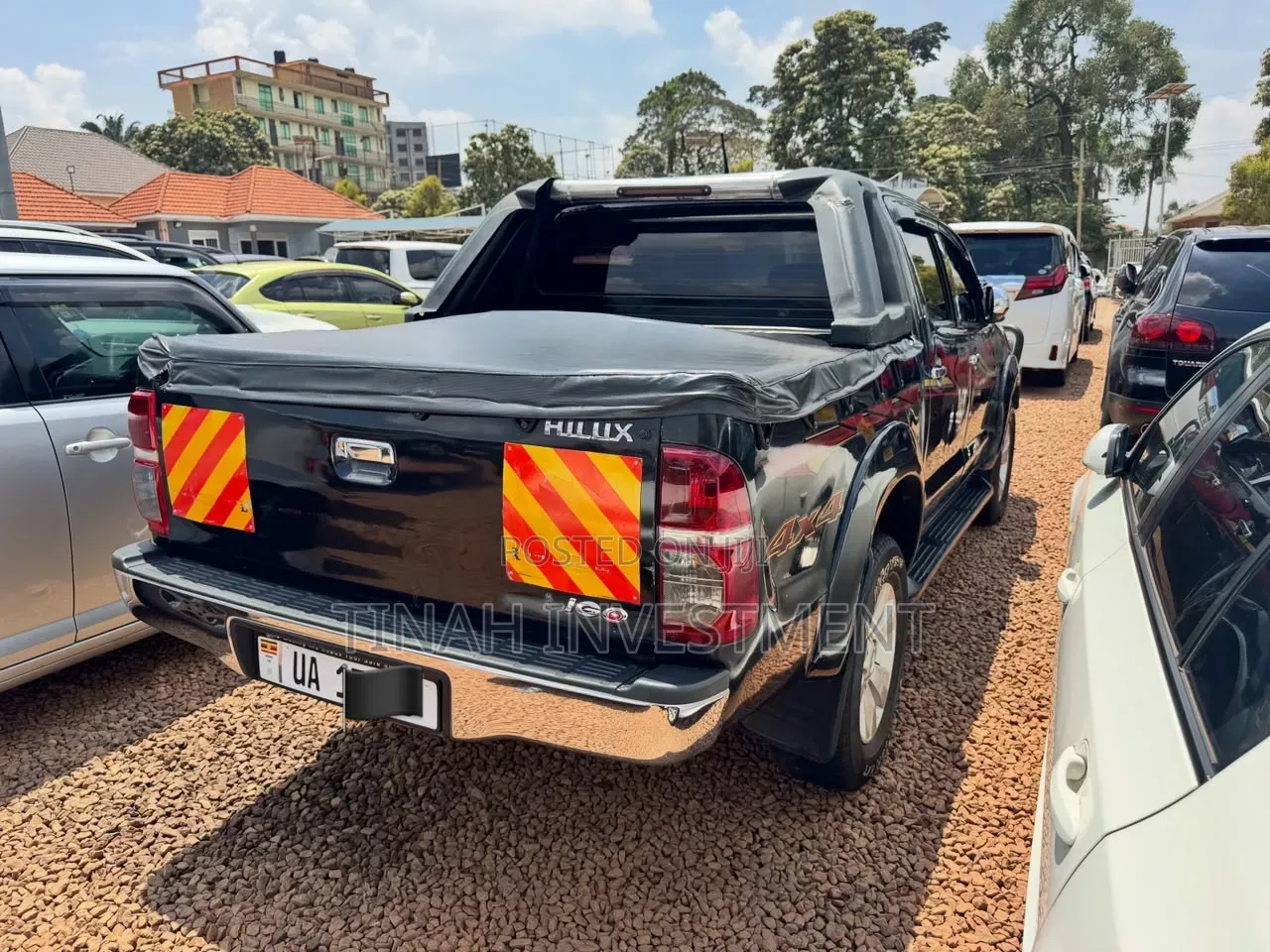 Toyota Hilux 2012 Black