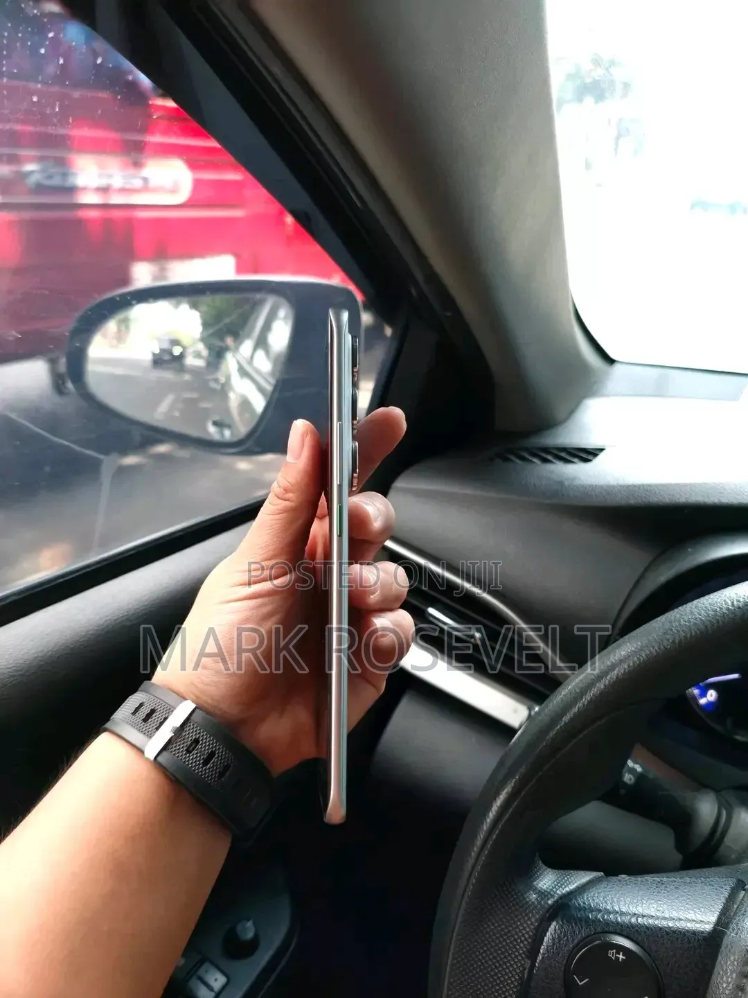 New Infinix Hot 60 Pro+ 256 GB Gold