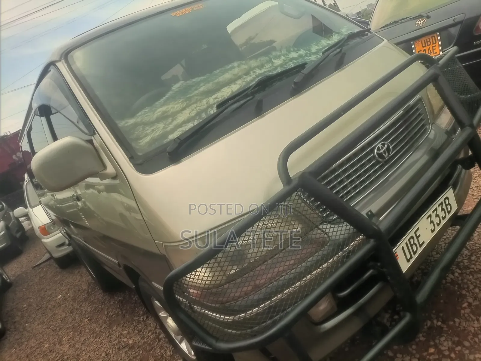 Toyota HiAce 1999 Silver