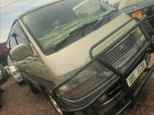 Toyota HiAce 1999 Silver
