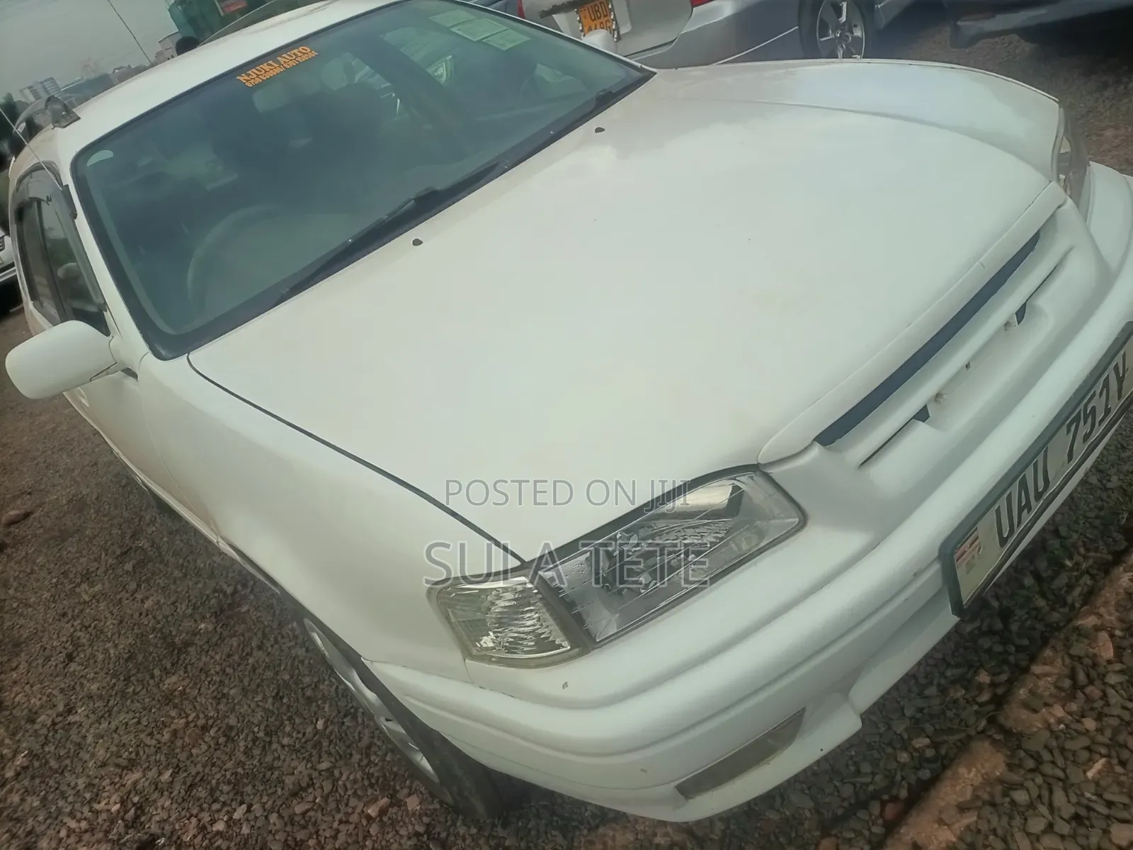 Toyota Caldina 2000 White