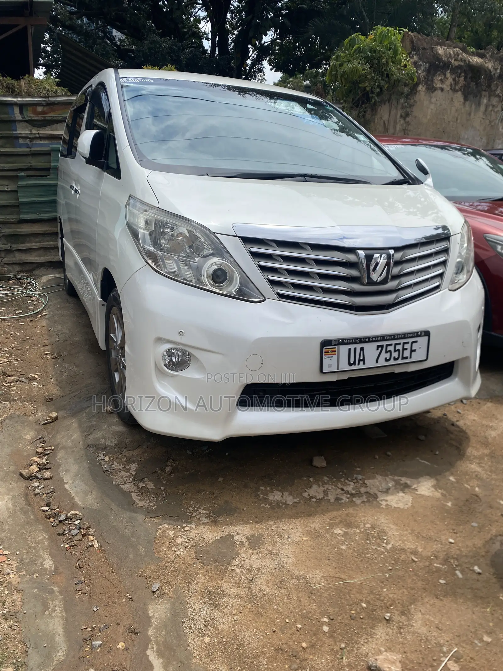 Toyota Alphard 2.4 Petrol FWD 2013 Off white