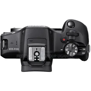 Canon EOS R100 + RF-S 18-45mm (Travel KIT)