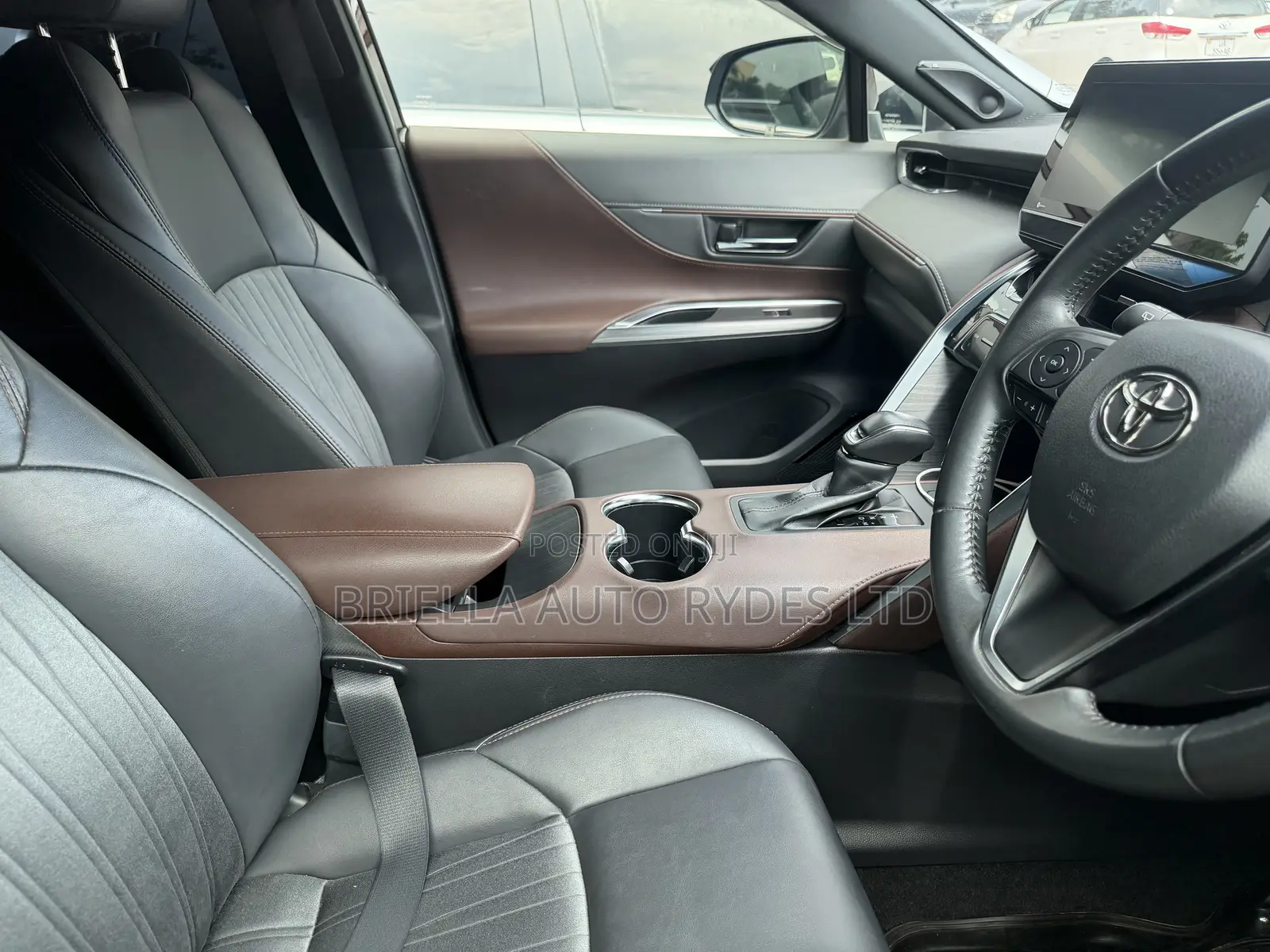 Toyota Harrier 2022 Black