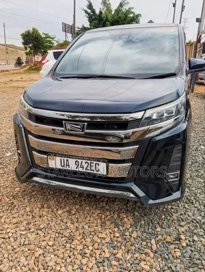 Toyota Noah 2017 Black
