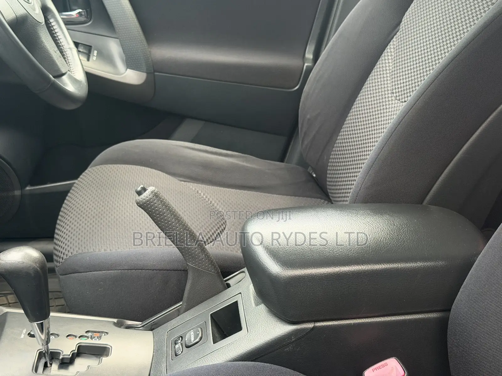 Toyota RAV4 2010 Gray