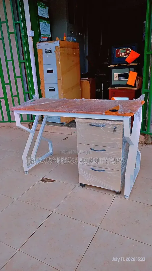 Office Desk 1.2m With Drawer | Executive Table