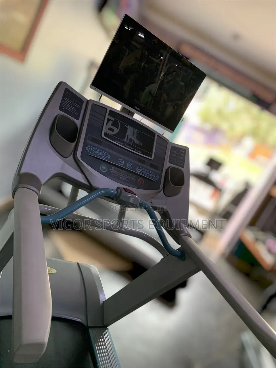 Heavy Duty Commerncial Treadmill
