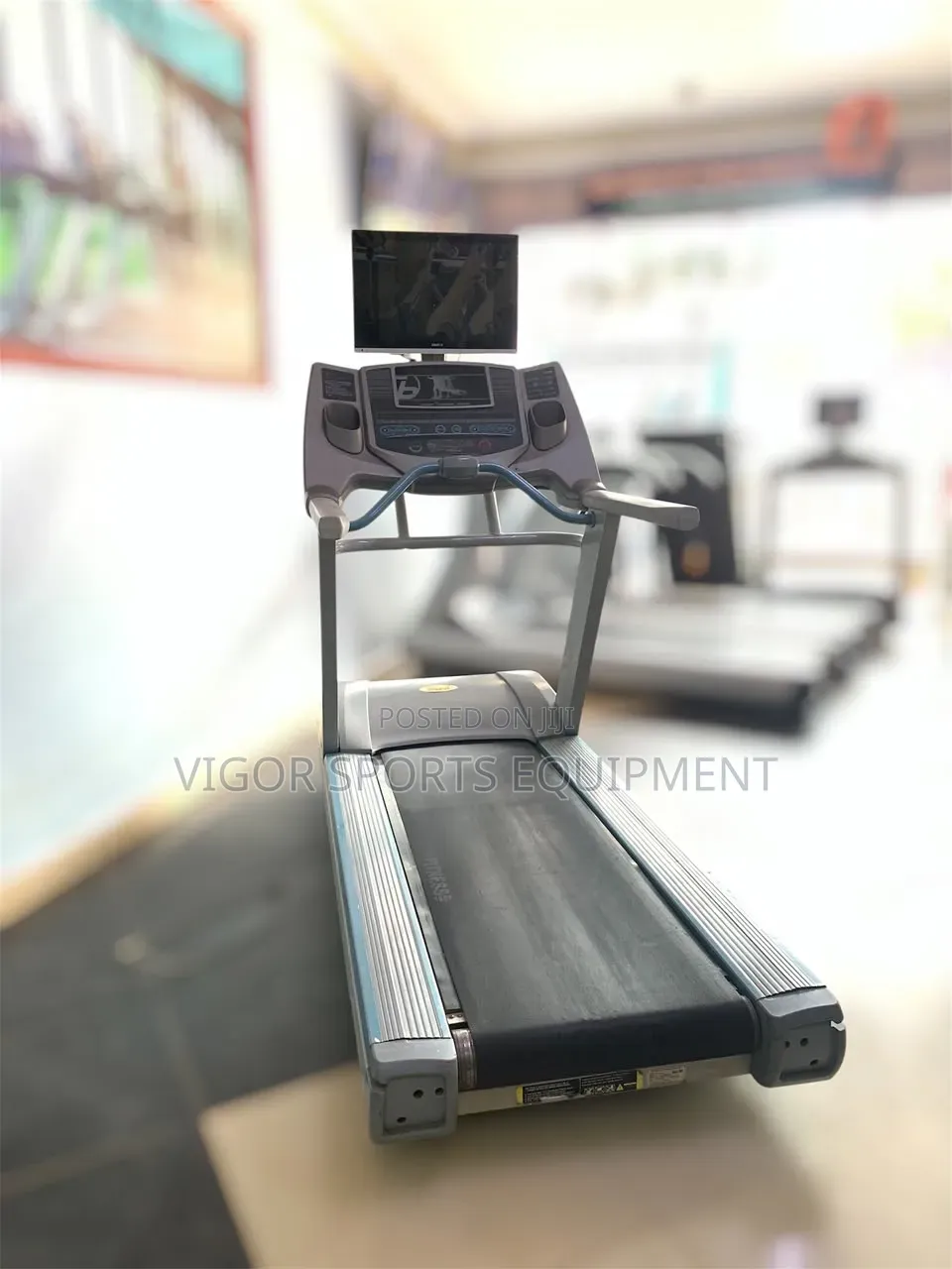 Heavy Duty Commerncial Treadmill