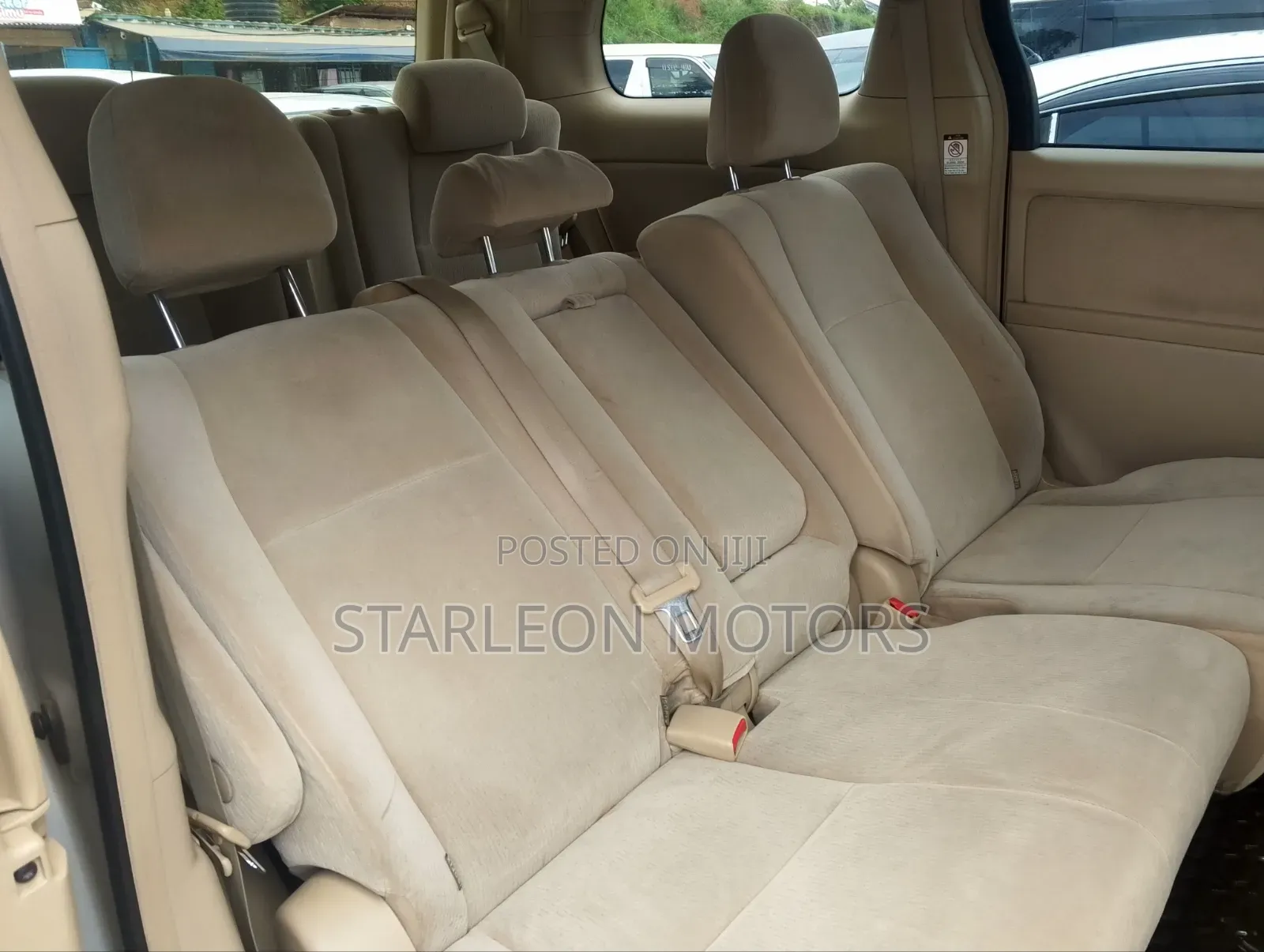 Toyota Alphard 2010 Silver