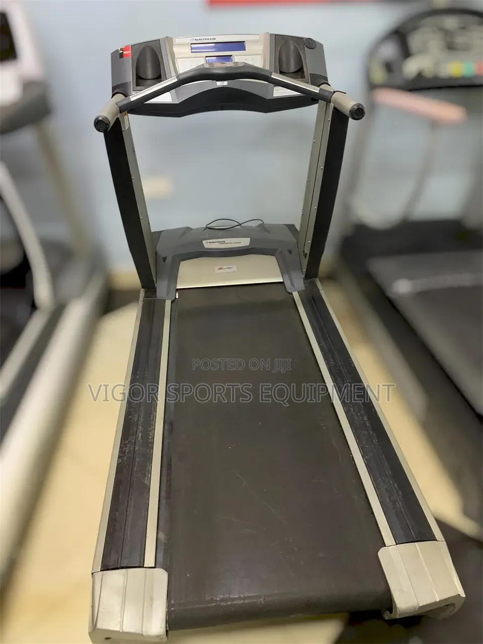 Heavy Duty Gym Treadmill