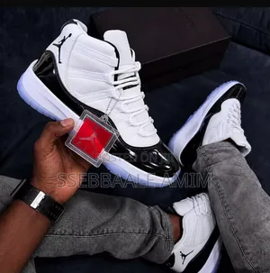 Jordan Sneakers With Multiple Colours From Size 40/45
