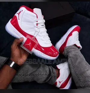 Jordan Sneakers With Multiple Colours From Size 40/45